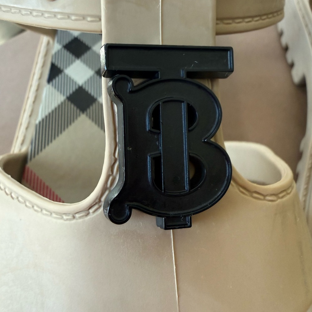 Burberry Kids Tan Logo Clog Sandals - Picture 3 of 12
